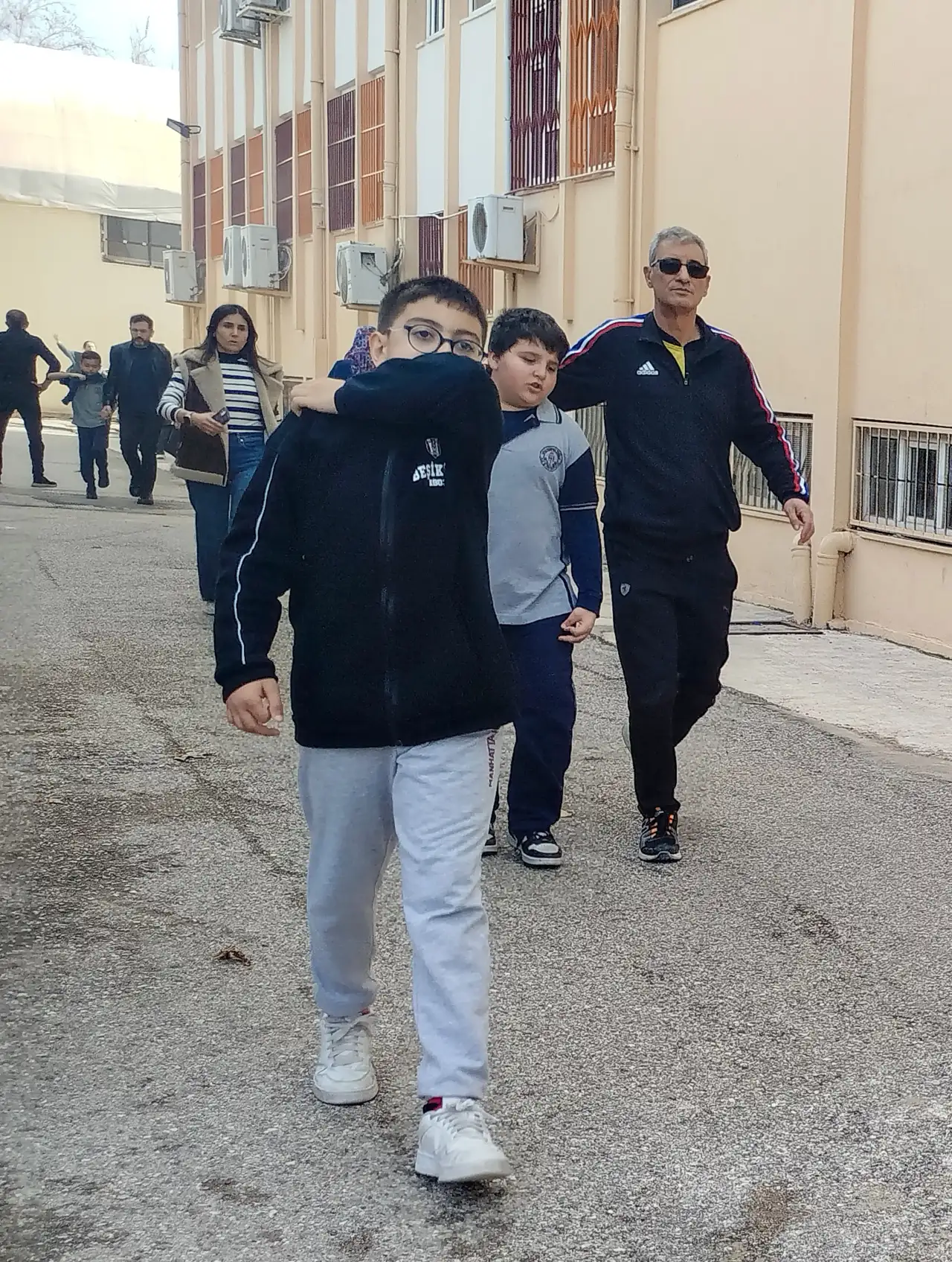 Antalya'da Okul Yangını Paniğine Eksik Öğrenci Eklendi 1